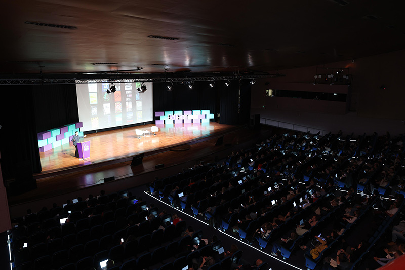 Neil Selwyn Neil Selwyn