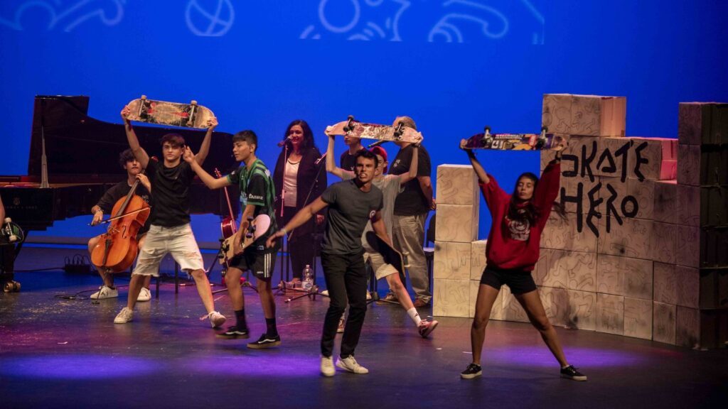 Escena del musical Skate Hero.